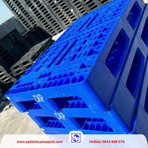Pallet có lõi sắt