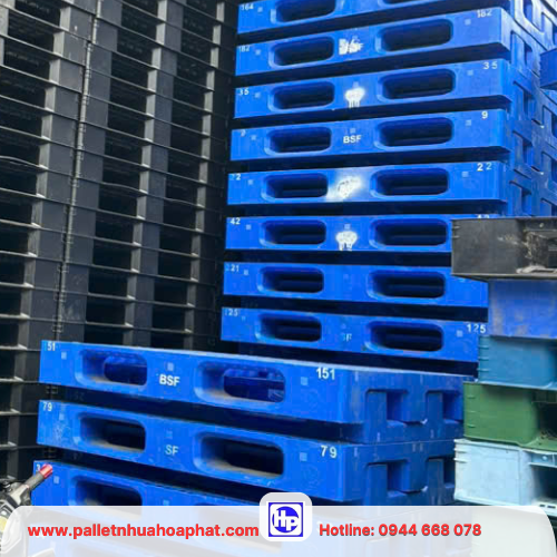 Pallet nhựa nặng 18kg Nhơn Trạch