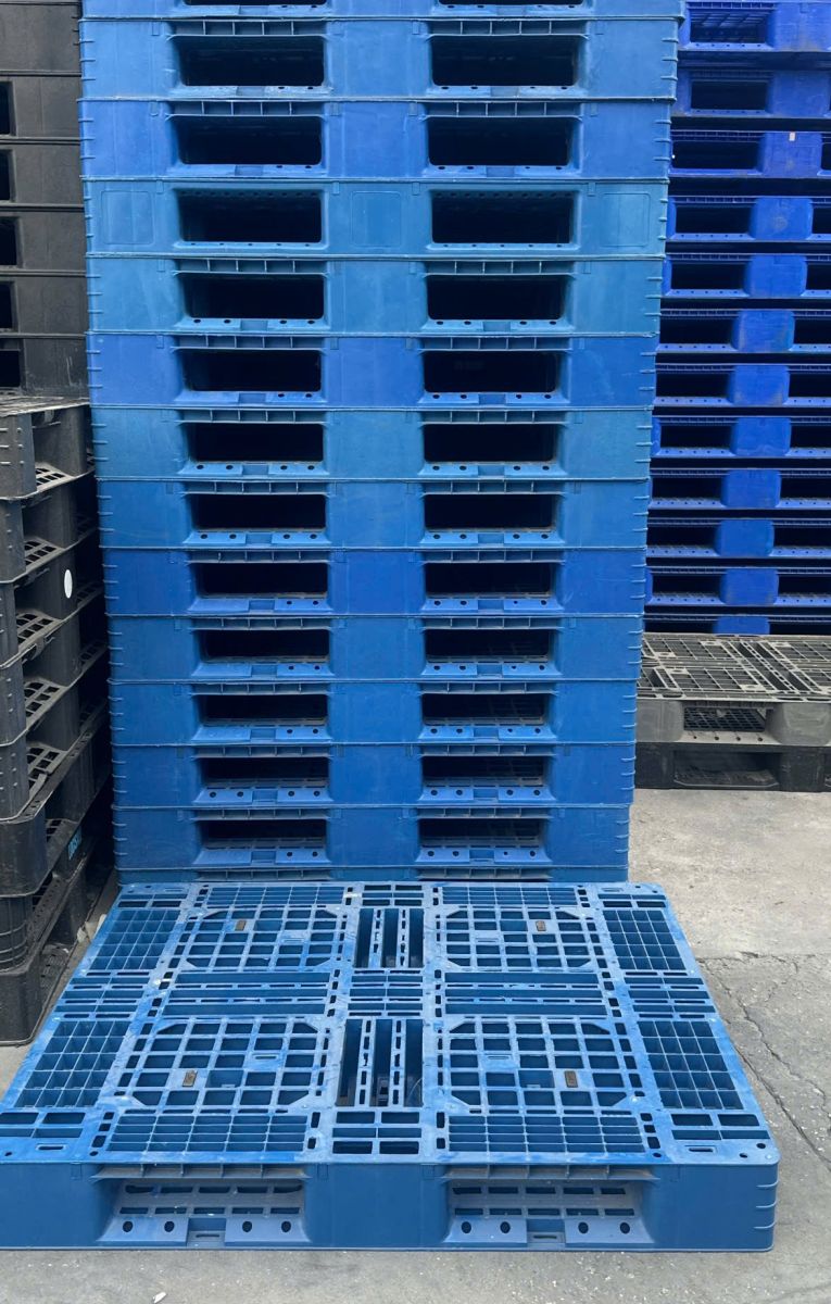 Kinh nghiệm chọn mua pallet nhựa cũ chất lượng