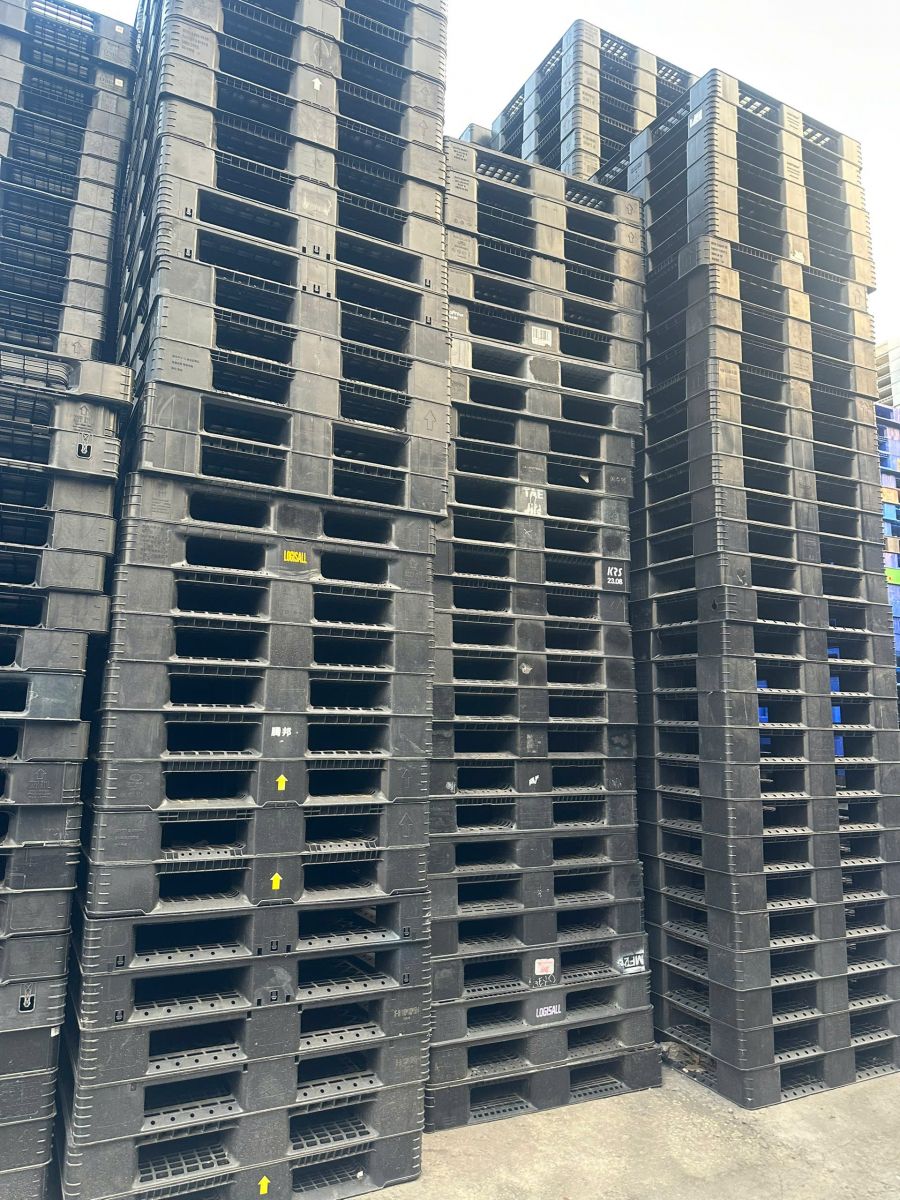 Pallet nhựa giá rẻ giúp doanh nghiệp tiết kiệm ngân sách đầu tư