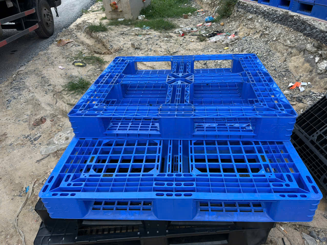 Lợi ích khi hợp tác với Hòa Phát Plastic trong thu mua pallet nhựa đã sử dụng