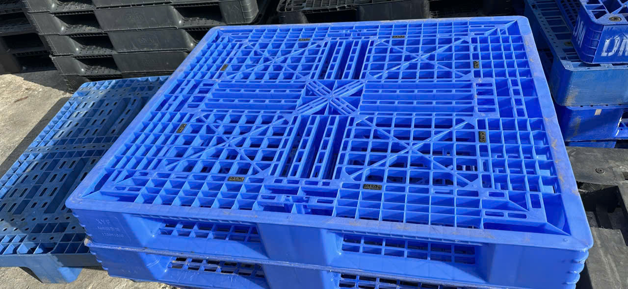 Ưu điểm vượt trội của đơn vị thu mua pallet thanh lý Hòa Phát Plastic